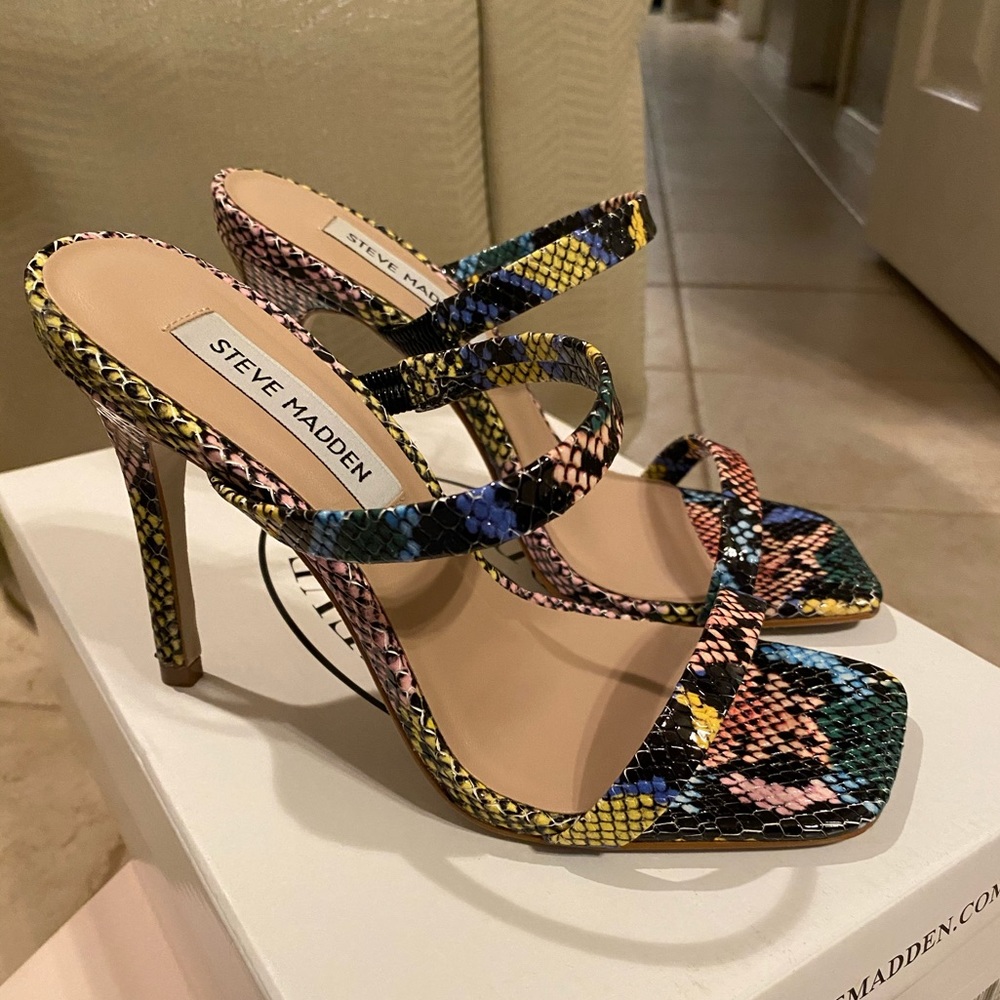 Snake print sandal